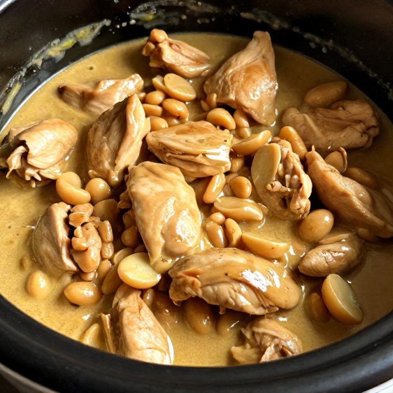 Easy Crockpot Thai Peanut Chicken